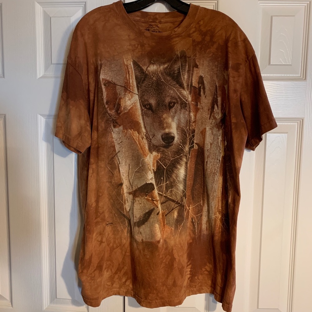 Large Wolf T-shirt by THE MOUNTAIN